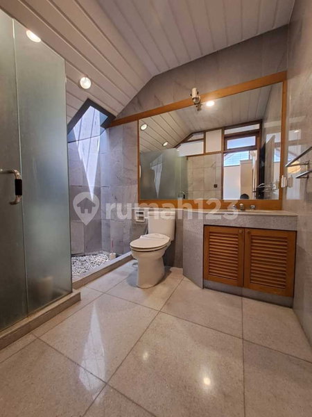 House for rent in Bandung, Indonesia · 3 rooms, 2 baths