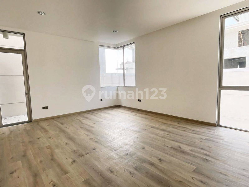 House for rent in North Jakarta, Indonesia · Penjaringan · 3 rooms, 4 baths