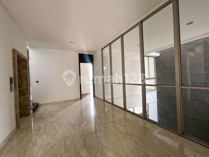 House for rent in North Jakarta, Indonesia · Penjaringan · 3 rooms, 4 baths