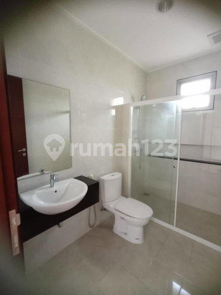 House for rent in Ciputat, Indonesia · Central Reef · 3 rooms, 3 baths