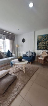 House for rent in Tangerang, Indonesia · Riding · 5 rooms, 4 baths