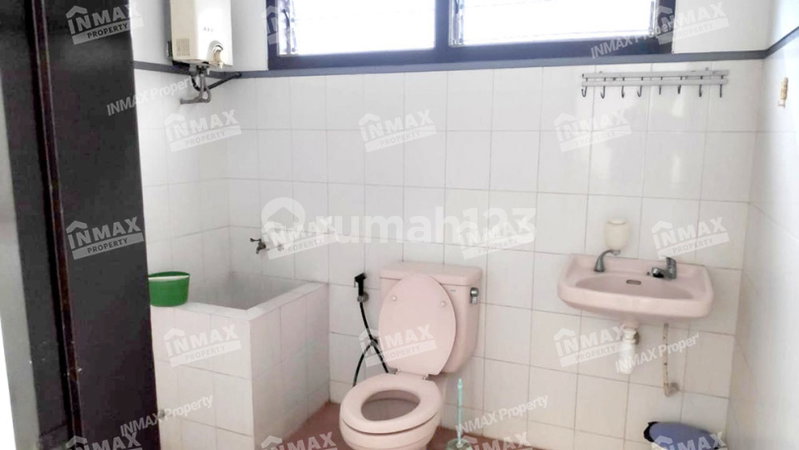 House for rent in Bandung, Indonesia · 3 rooms, 2 baths