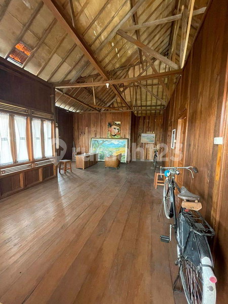 House for rent in Semarang, Indonesia · 7 rooms, 7 baths