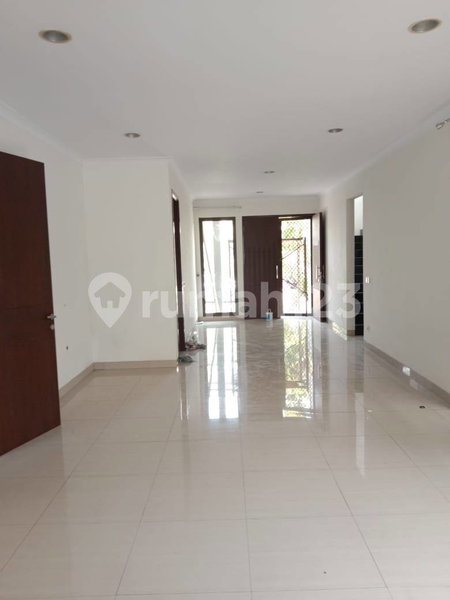 House for rent in Bandung, Indonesia · 3 rooms, 3 baths