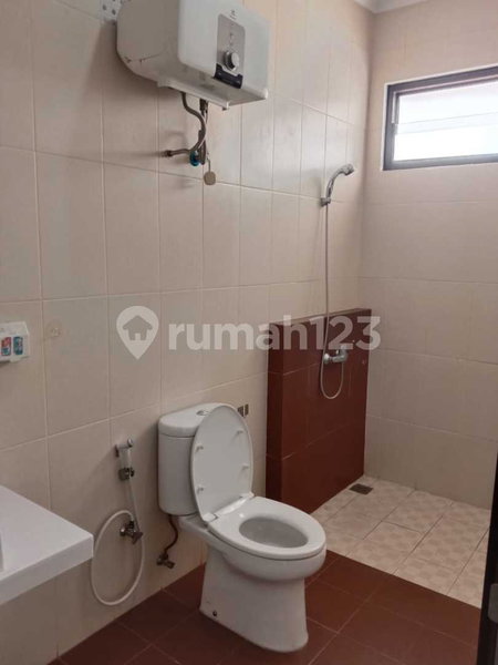 House for rent in Bandung, Indonesia · 3 rooms, 3 baths