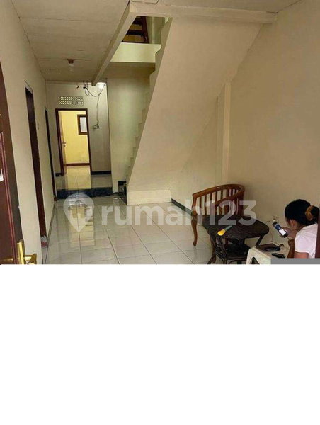 House for rent in Makassar, Indonesia · 8 rooms, 2 baths