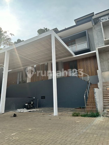 House for rent in Tangerang, Indonesia · Sukasari · 3 rooms, 2 baths