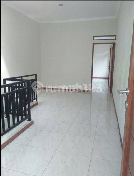 House for rent in Bandung, Indonesia · 4 rooms, 3 baths