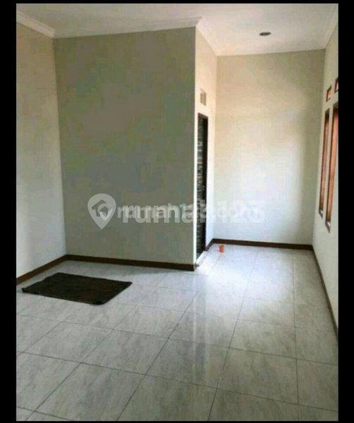 House for rent in Bandung, Indonesia · 4 rooms, 3 baths