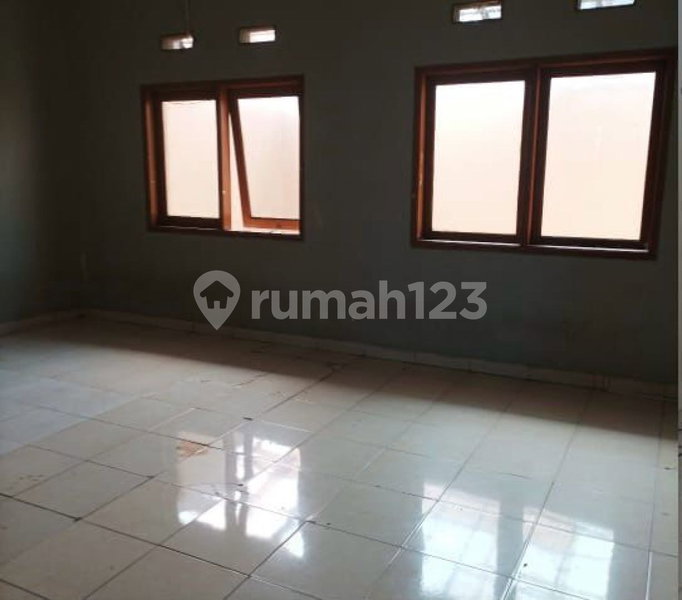 House for rent in Bandung, Indonesia · 3 rooms, 2 baths