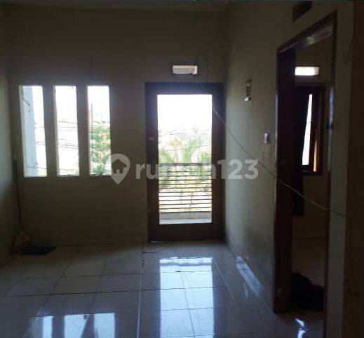 House for rent in Bandung, Indonesia · 3 rooms, 2 baths