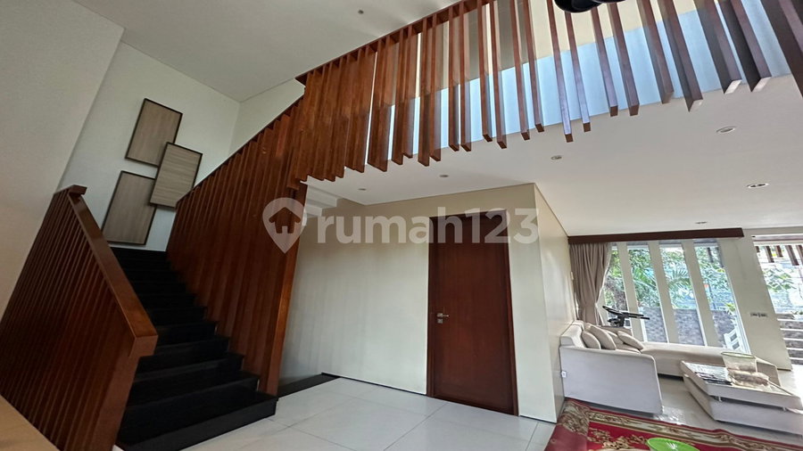 House for rent in Denpasar, Indonesia · 6 rooms, 7 baths