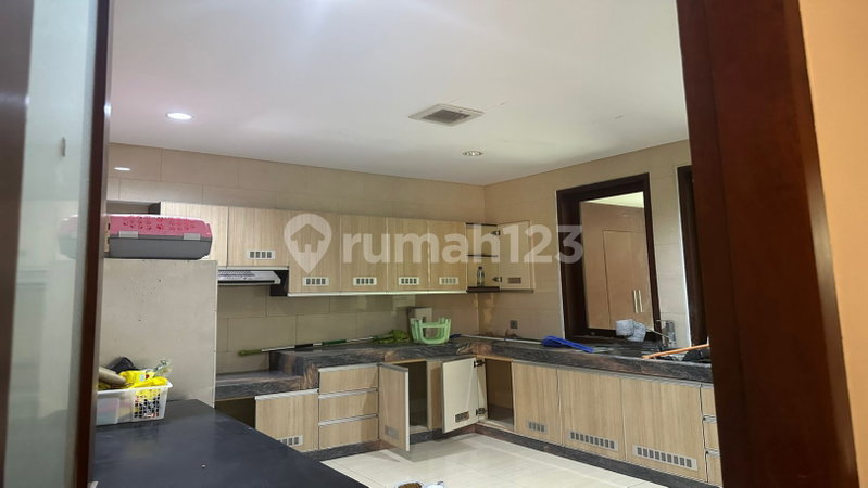 House for rent in Denpasar, Indonesia · 6 rooms, 7 baths