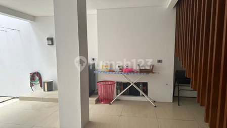 House for rent in Denpasar, Indonesia · 6 rooms, 7 baths