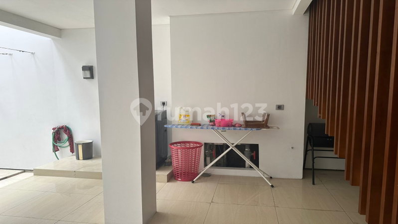 House for rent in Denpasar, Indonesia · 6 rooms, 7 baths