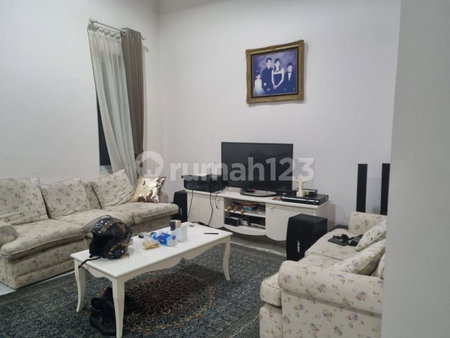 House for rent in Cibinong, Indonesia · 5 rooms, 5 baths