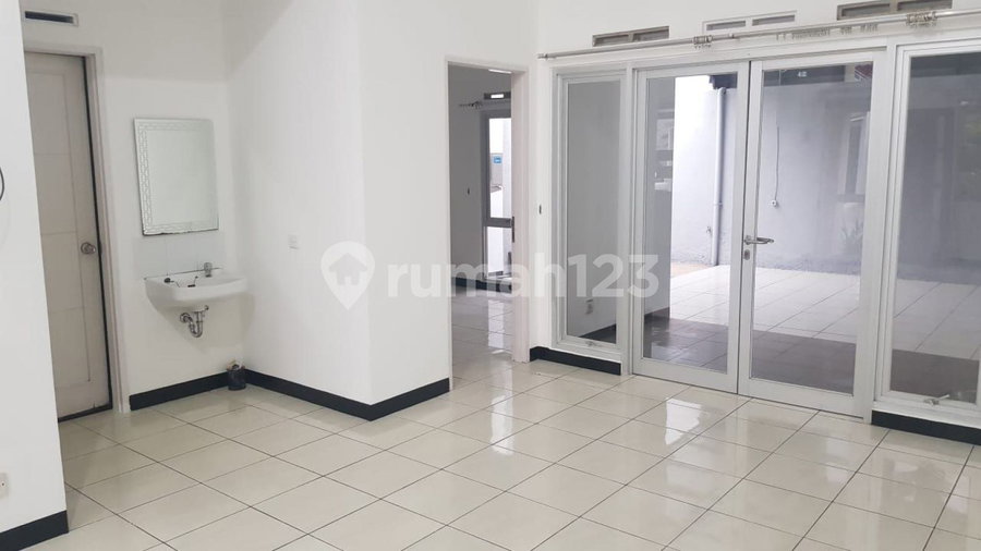 House for rent in Bandung, Indonesia · 2 rooms, 1 bath