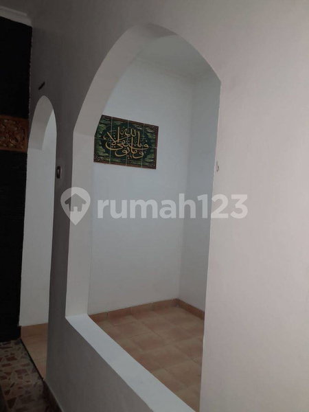 House for rent in South Jakarta, Indonesia · Kebayoran Lama · 1 room, 1 bath