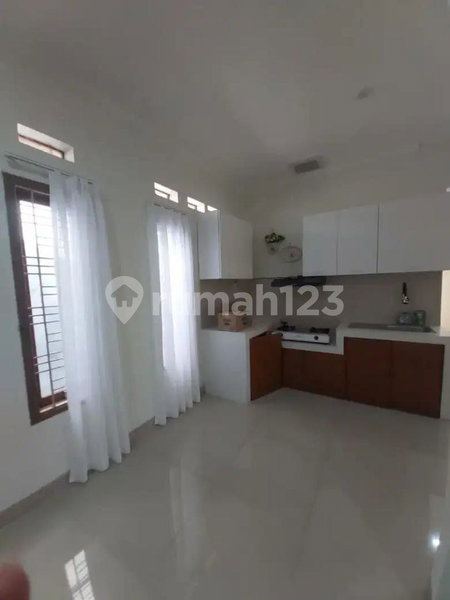 House for rent in Bandung, Indonesia · 6 rooms, 3 baths