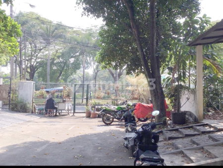 House for rent in Bandung, Indonesia · 6 rooms, 3 baths