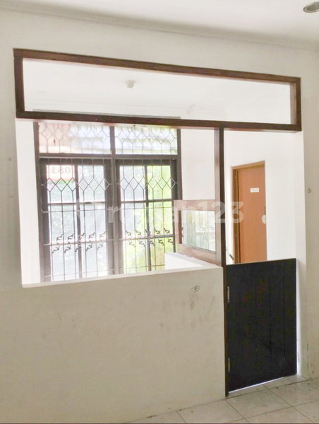 House for rent in Bandung, Indonesia · 6 rooms, 3 baths