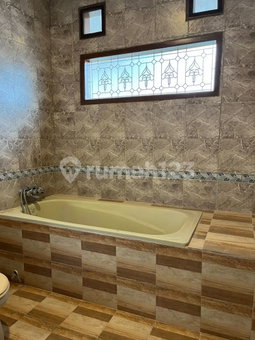 House for rent in Cikarang, Indonesia · 5 rooms, 4 baths