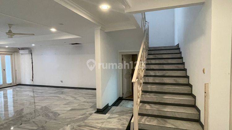 House for rent in Tangerang, Indonesia · 4 rooms, 2 baths