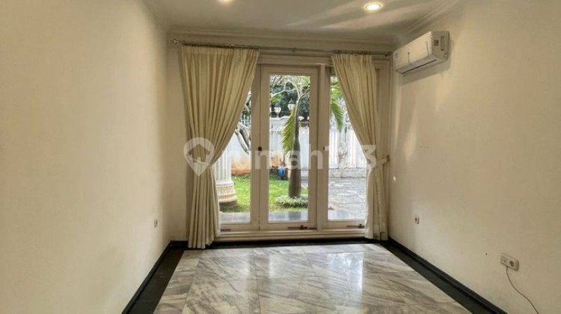 House for rent in Tangerang, Indonesia · 4 rooms, 2 baths
