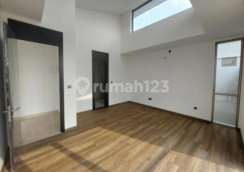 House for rent in Cikarang, Indonesia · 4 rooms, 4 baths