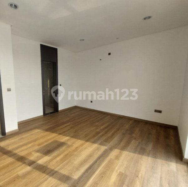 House for rent in Cikarang, Indonesia · 4 rooms, 4 baths