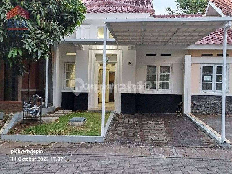 House for rent in Bandung, Indonesia · 2 rooms, 1 bath