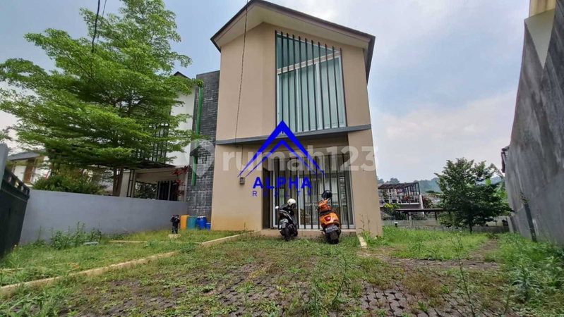 House for rent in Bandung, Indonesia · 3 rooms, 3 baths