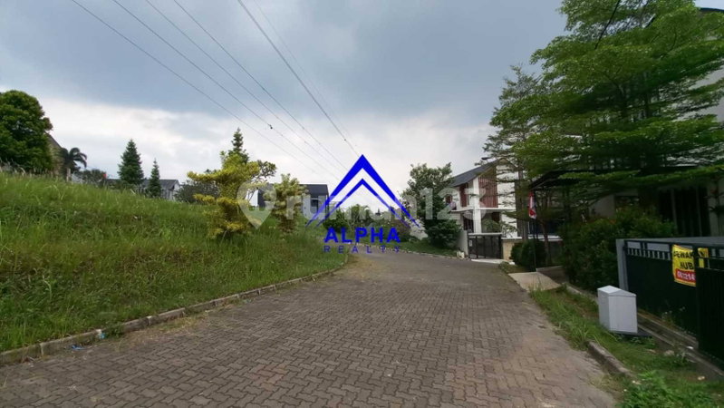 House for rent in Bandung, Indonesia · 3 rooms, 3 baths
