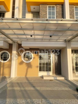 House for rent in Bandung, Indonesia · 3 rooms, 3 baths