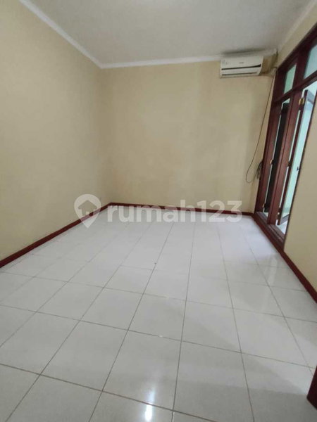 House for rent in North Jakarta, Indonesia · Penjaringan · 3 rooms, 2 baths
