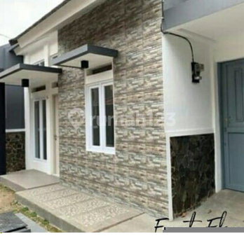 House for rent in Bandung, Indonesia · 2 rooms, 1 bath