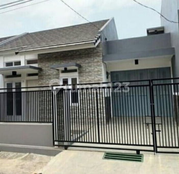 House for rent in Bandung, Indonesia · 2 rooms, 1 bath