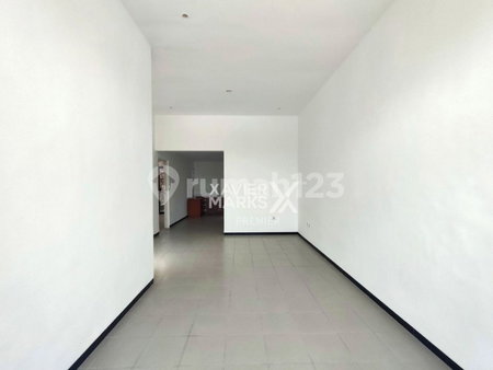 House for rent in Malang, Indonesia · 3 rooms, 2 baths