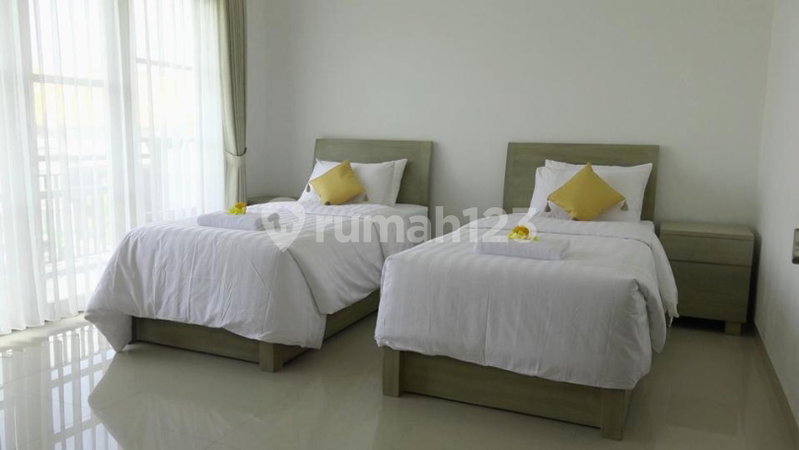 House for rent in Surabaya, Indonesia · 3 rooms, 3 baths