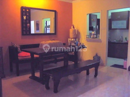 House for rent in Surabaya, Indonesia · 3 rooms, 3 baths