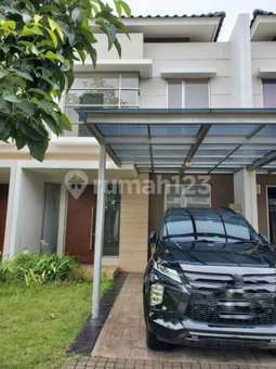House for rent in Surabaya, Indonesia · 3 rooms, 3 baths