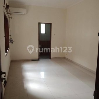 House for rent in North Jakarta, Indonesia · Penjaringan · 3 rooms, 3 baths