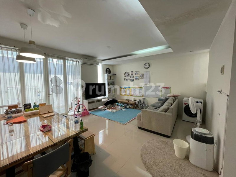 House for rent in North Jakarta, Indonesia · Penjaringan · 3 rooms, 2 baths
