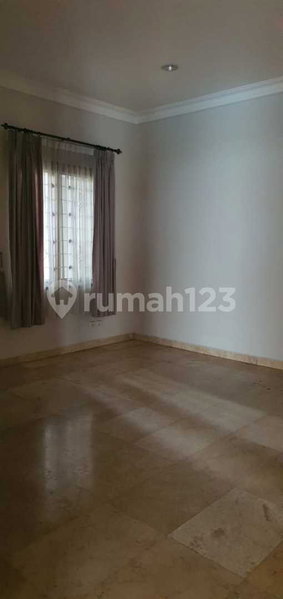 House for rent in Semarang, Indonesia · 5 rooms, 6 baths