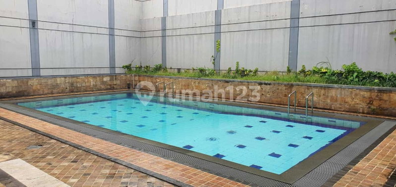 House for rent in Semarang, Indonesia · 5 rooms, 6 baths