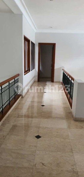 House for rent in Semarang, Indonesia · 5 rooms, 6 baths