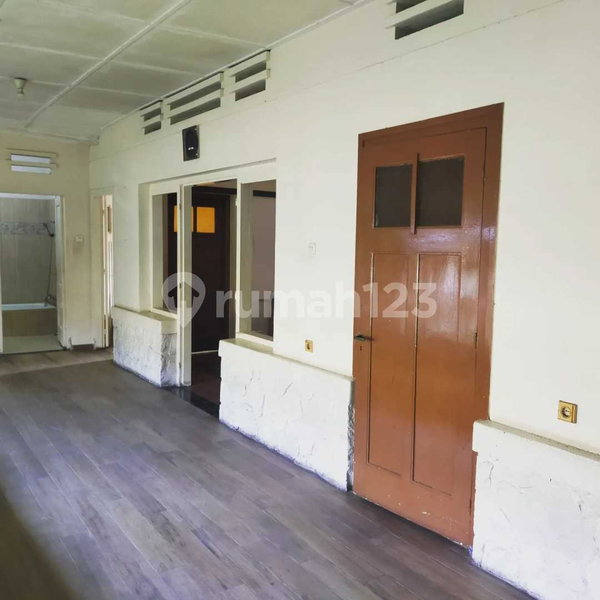 House for rent in Bandung, Indonesia · 3 rooms, 2 baths