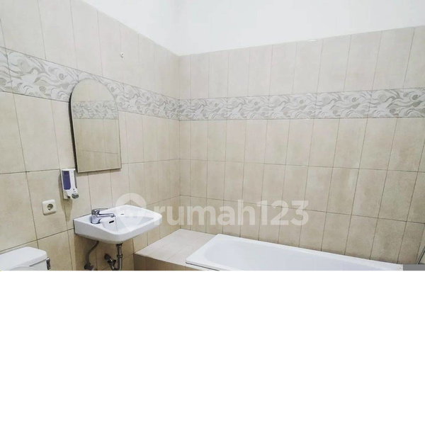 House for rent in Bandung, Indonesia · 3 rooms, 2 baths