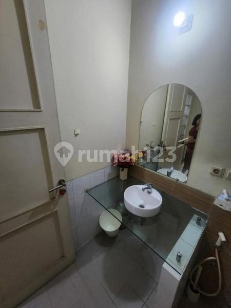 House for rent in South Jakarta, Indonesia · Kebayoran Lama · 3 rooms, 3 baths