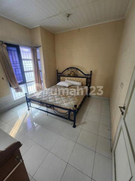 House for rent in South Jakarta, Indonesia · Kebayoran Lama · 3 rooms, 3 baths